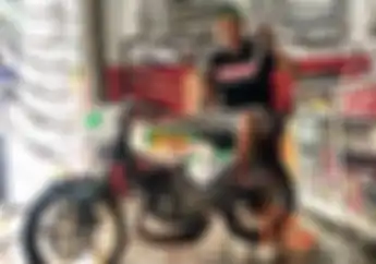 Racikan Sok Belakang Standar Yamaha RX-King Ala Pembalap Senior Fabrianus Balank, Murmer Cing