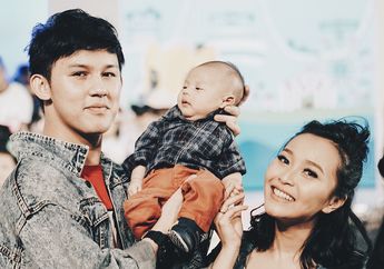 Rinni Wulandari Gendong Putranya, Ekspresi Nord Bikin Salfok Netizen!