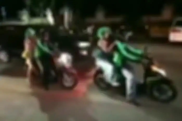 Personel Girl Grup K-pop saat pertama kali naik ojek online di Bali, ketakutan sambil teriak.