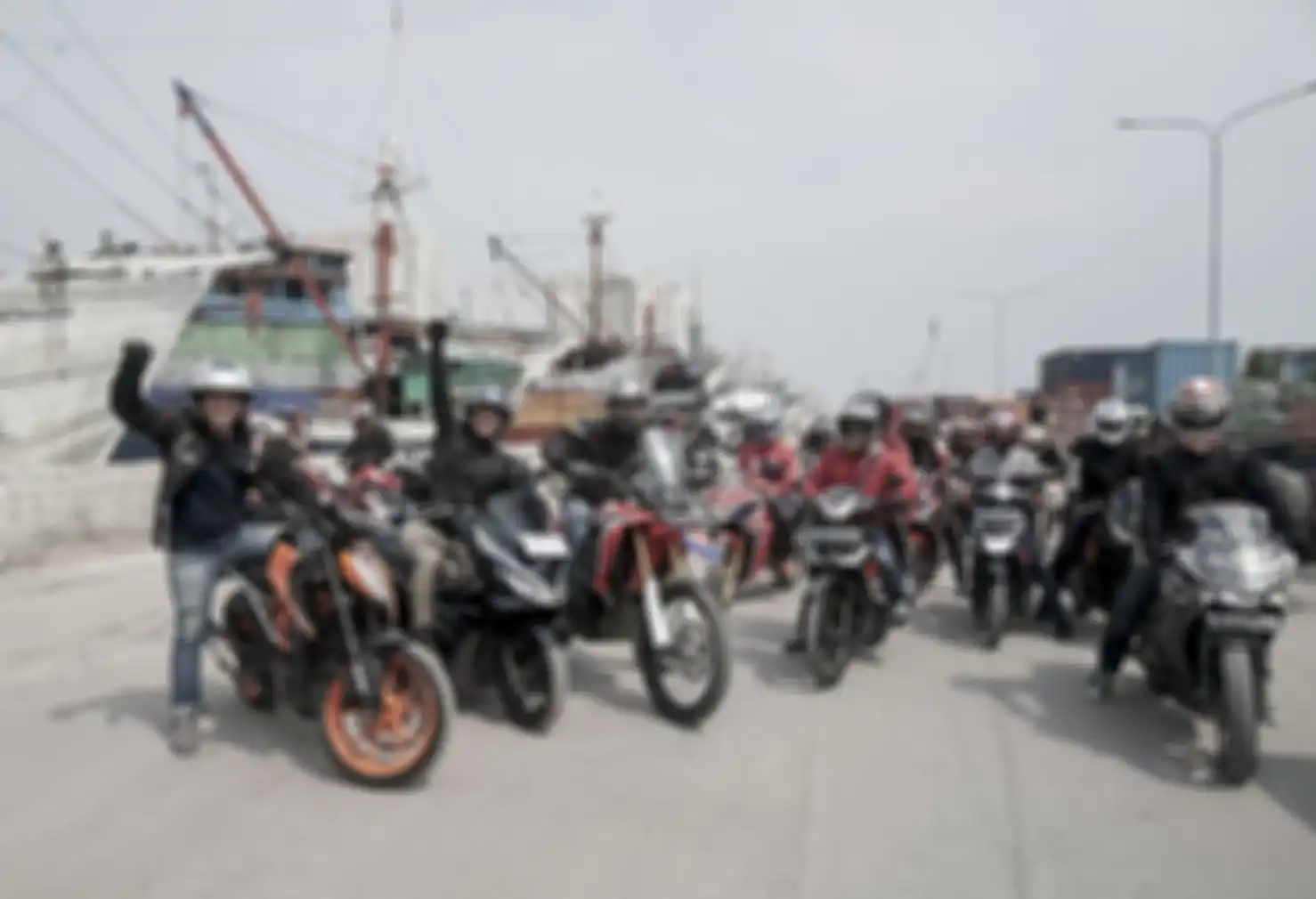 Sunmori Sahabat Satu Hati Berbagi di Pelabuhan Sunda Kelapa