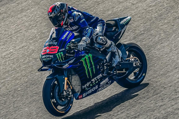 Jorge Lorenzo sesumbar dirinya masih kompetitif di ajang MotoGP. Pembuktiannya patut dilihat saat dirinya jadi wild card di MotoGP Catalunya 2020 