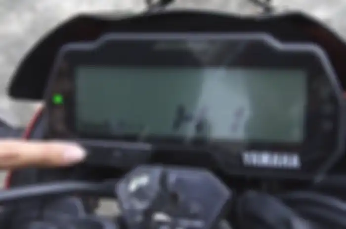 Panel instrumen V-Ixion R