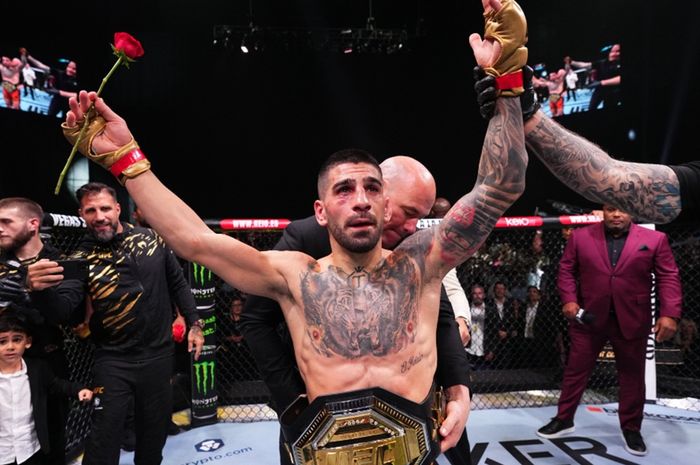 Ilia Topuria blak-blakan incar anak didik Khabib Nurmagomedov