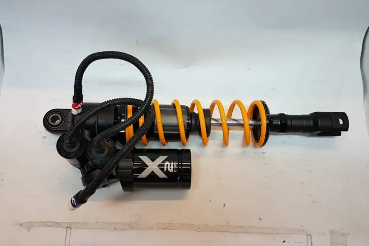 Bisa Disetting Pakai Remote, Sokbreker Untuk Motor Matic Ini Harganya Lebih Mahal dari All New Honda BeAT!