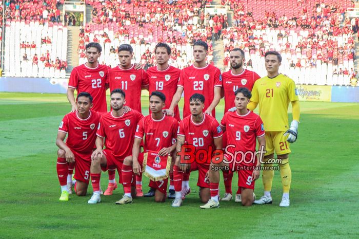 Skuad Timnas Indonesia sebelum laga kontra Irak di Stadion Utama Gelora Bung Karno, Senayan, Jakarta,  Kamis (7/6/2024).