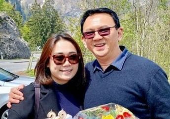 Hamil 4 Bulan, Puput Nastiti Devi Pakai Dress Hitam Transparan Saat Kondangan Bareng Ahok