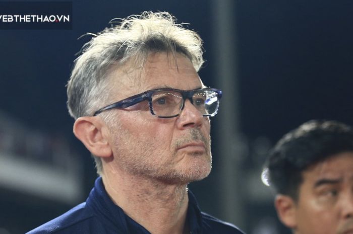 Pelatih Timnas Vietnam, Philippe Troussier.