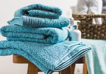 Trik Melembutkan Handuk Lama yang Terlanjur Kasar Agar Tidak Gatal, Ternyata Bisa Pakai Bumbu Dapur Ini