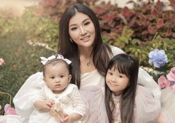 Si Bungsu Alami Cacar Air, Sarwendah Posting Kondisi Terbaru Thania Putri Onsu hingga Kebanjiran Doa: Cepat Sembuh Bayi Gemas!