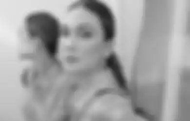 Bukan Orang Biasa, Sosok Kakek Luna Maya yang Ternyata Seorang Kapten Tersohor di Cirebon, Terungkap Saat Ziarah ke Makam