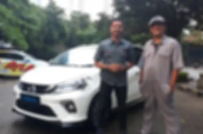 Trybowo Laksono dari GridOto.com dan Andre Taulany bakal me-review mobil terbaru Daihatsu di ajang IOOF 2020. 