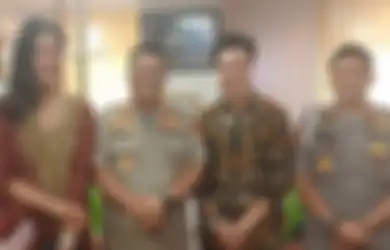 Berteman dengan Polisi, Baim Wong Tak Ragu Lakukan Prank dan Eksperimen Sosial di Video YouTubenya