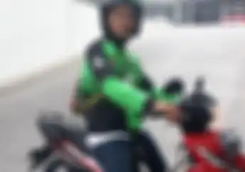 Kisah Rustam Driver Ojek Online yang Tuli, Sering Dicancel Tiba-tiba Oleh Penumpang