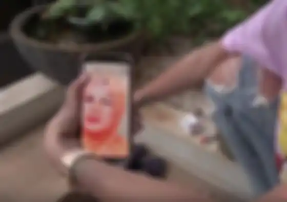 Foto mendiang ibunda Nikita Mirzani