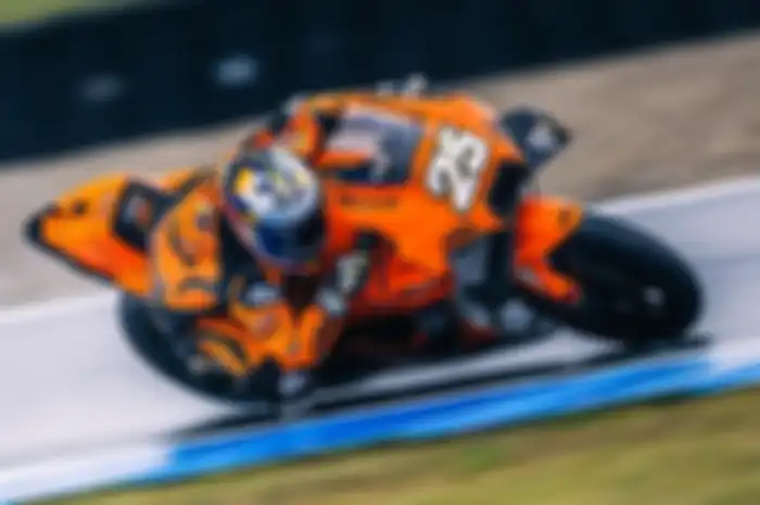 Supaya Fokus Balapan di MotoGP, Raul Fernandez Rela Menjauhi Hal Ini