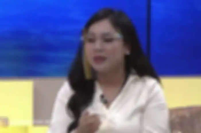 Lindawan, sahabat Vanessa Angel, membeberkan kronologi kecelakaan yang tewaskan Bibi Andriansyah, Kamis (11/11/2021). 