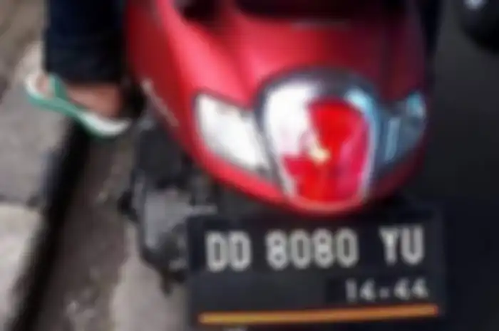 Ilustrasi pelat nomor. Cek 7 Ciri Ini di Pelat Nomor Motor, Kalau Ada Bisa Kena Denda yang Bikin Dompet Tipis