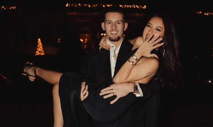 Simak profil Justin Hubner, pemain Timnas Indonesia yang resmi lamar Jennifer Coppen di Momen Natal 2025.