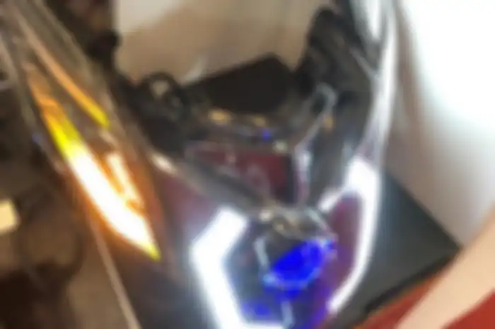 Ilustrasi. Hobi modifikasi motor di sektor lampu, ternyata ini beda angel eyes dan demon eyes bro!