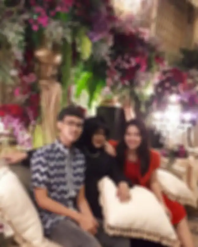Anak Rina Gunawan