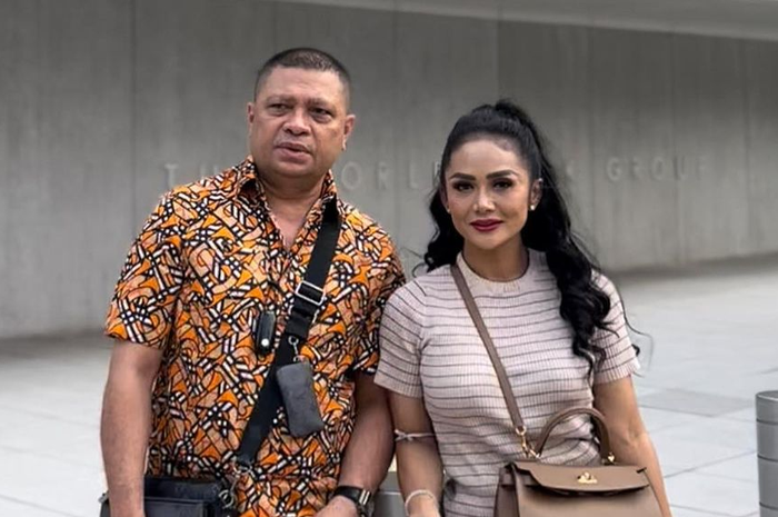 Krisdayanti dan Raul Lemos