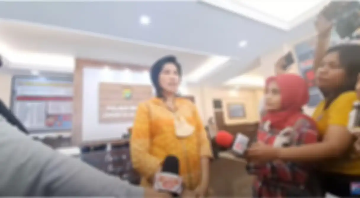 status nindy ayunda