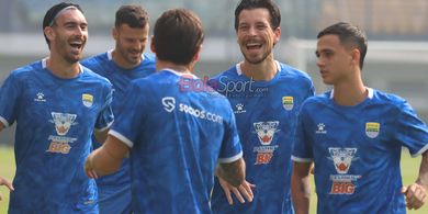 Link Live Streaming Persib Bandung Vs Persijap Jepara Super League 2025/2026 - Laga Penentu Sang Juara
