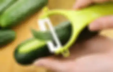Nyesel Baru Tahu, Mulai Sekarang Jangan Langsung Buang Kulit Buah Timun, Ternyata Bisa Ampuh Usir Hewan ini dari Dapur