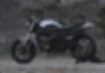 Kawasaki ER-6n Milik Bule Australia Ini di Modifikasi Jadi Scrambler Oleh Pro Tuner Bali