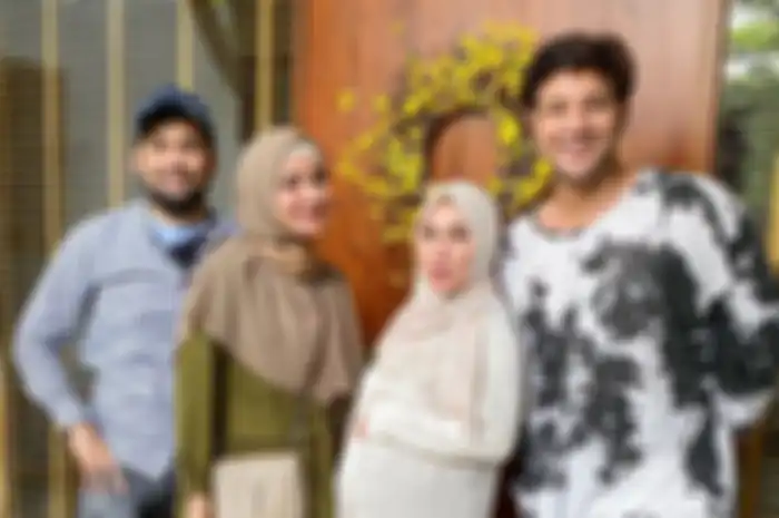 Berkunjung ke rumah mewah di tengah hutan milik Irish Bella dan Ammar Zoni, Shireen Sungkar justru syok saat dapat pantangan ini