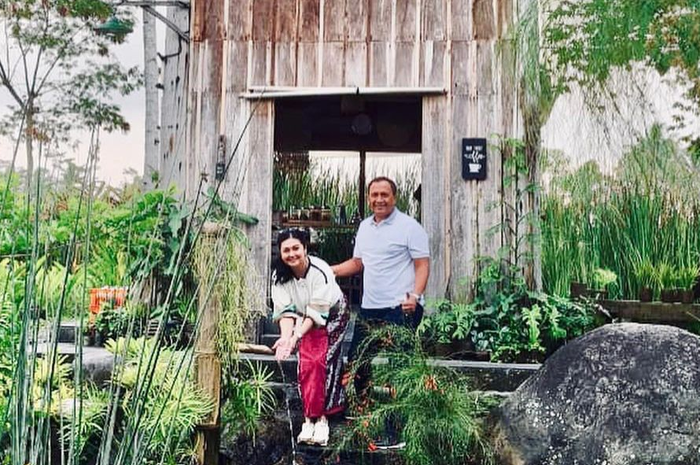Agus Surya Bakti dan Bella Saphira