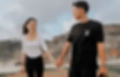 Lagi LDR-an, Sarah Menzel Punya Cara Spesial Rayain Ultah Azriel. Manis Banget!