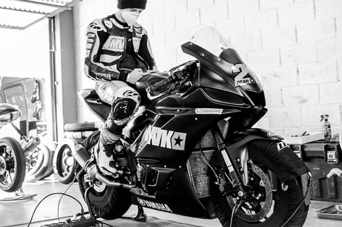 Dean Berta Vinales meninggal dunia setelah terlibat kecelakaan parah pada Race 1 WorldSSP300 Spanyol 2021