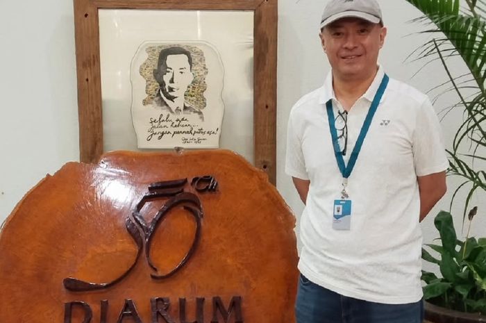 Mantan pemain tunggal putra Indonesia sekaligus Juara Dunia 2001, Hendrawan, memutuskan pulang ke Tanah Air untuk jadi pelatih di PB Djarum.