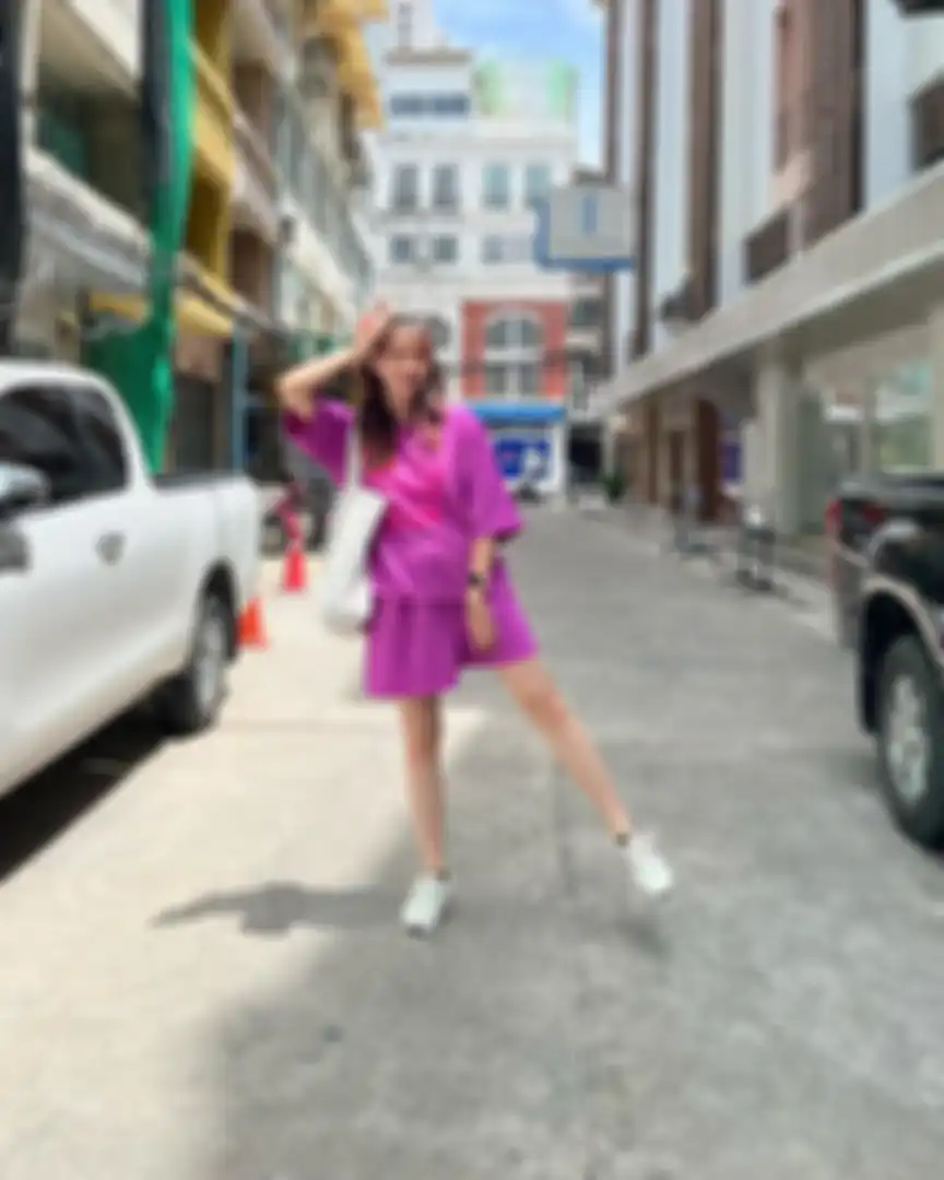 Fashion Shanju pakai outfit ungu