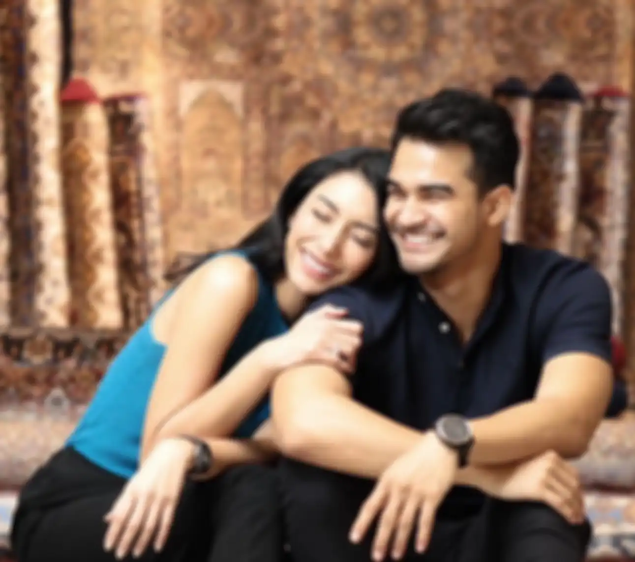 Tyas Mirasih dan Tengku Tezi