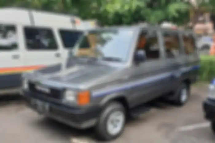 Toyota Kijang Super tahun 1992 pun juga ada yang sudah dihargai Rp 30 jutaan. 