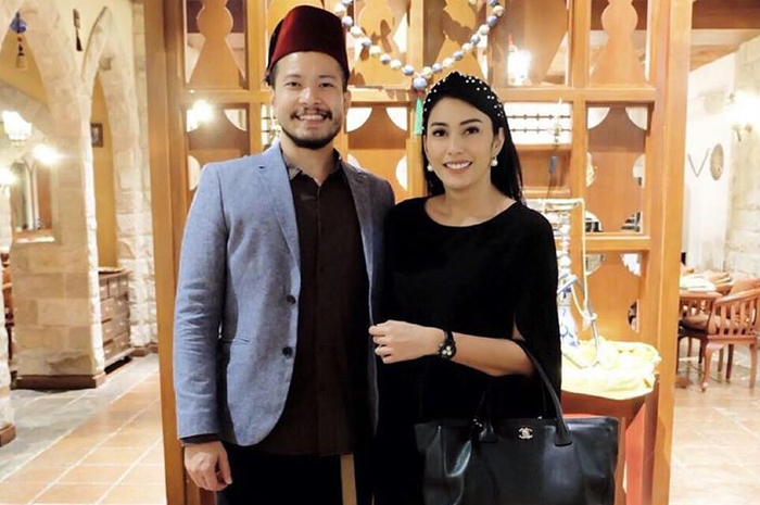 Tyas Mirasih dan Raiden 