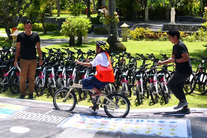 Salah satu program di acara donasi sepeda 