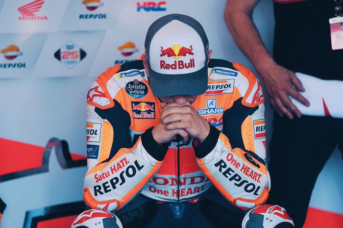 Momen saat Jorge Lorenzo sedang bersiap menjalani sesi balapan MotoGP Argentina 2019.