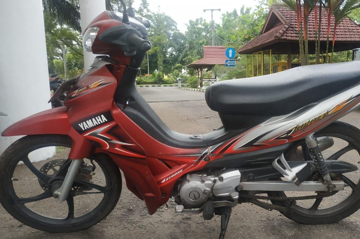 Saingan Honda Supra X 125 dilelang cuma Rp 2 jutaan, surat-surat lengkap.