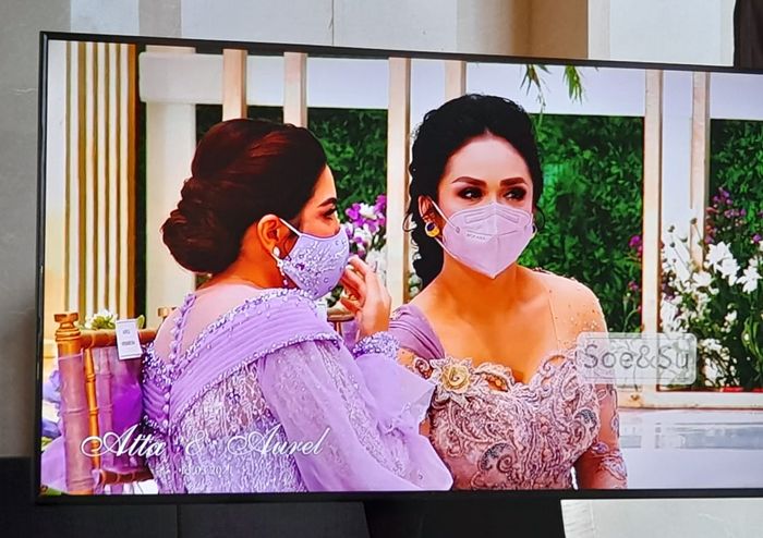 Ashanty dan Krisdayanti di acara lamaran Aurel Hermansyah dan Atta Halilintar di Bilangan Jakarta Selatan, Sabtu (13/3/2021).