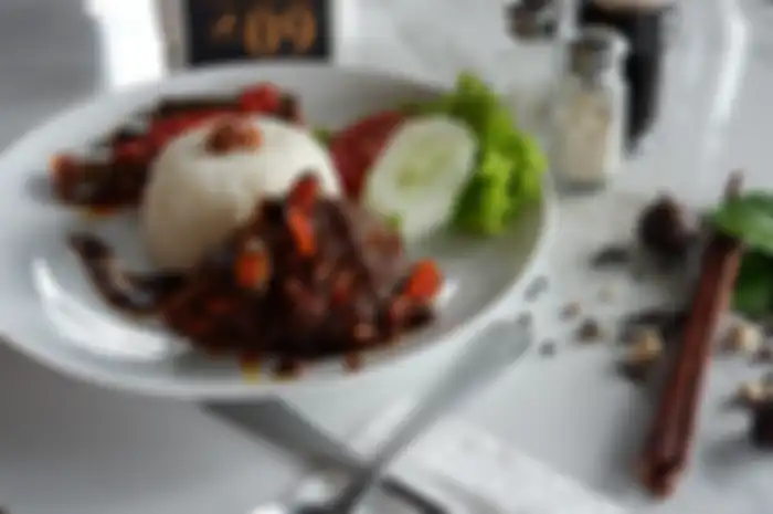 terlalu banyak mengonsumsi makanan bersantan dapat berdampak buruk bagi kesehatan.