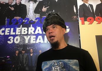 Ahmad Dhani Gotong-Royong dengan Mulan Jameela dan Ketiga Anaknya untuk Berikan Santunan Terhadap Janda Serta Anak Korban Kecelakaan Maut Tol Jagorawi