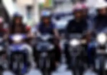 Street Manners: Hindari Dehidrasi dan Pingsan, Begini Tips Naik Motor Aman Saat Bulan Puasa