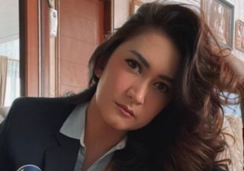 BUKTI Nafa Urbach Cantik Paripurna, Janda Zack Lee Ayu Bak Putri Jawa dalam Balutan Kebaya Putih dan Konde