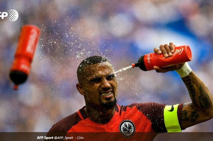 Kevin-Prince Boateng dipinjam Barcelona dari Sassuolo pada bursa transfer Januari 2019.