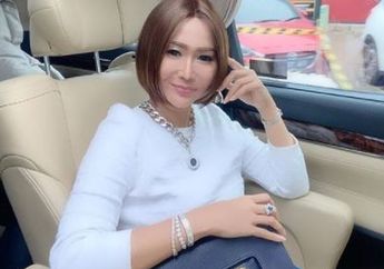 Bernuansa Klasik ala Pumahan Eropa, Ini Penampakkan Dapur Mewah Inul Daratista yang Miliki Jendela Langsung ke Garasi