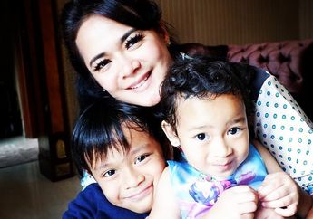 'Ayah Sudah Punya Pacar', Begini Cara Shezy Idris Beri Pengertian pada Buah Hatinya Saat Mantan Suami Sudah Menikah Lagi