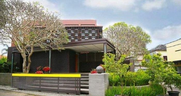 Rumah Botol Ridwan Kamil